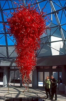 dale-chihuly-chandeliers-10.jpg