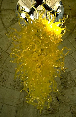 dale-chihuly-chandeliers-3.jpg