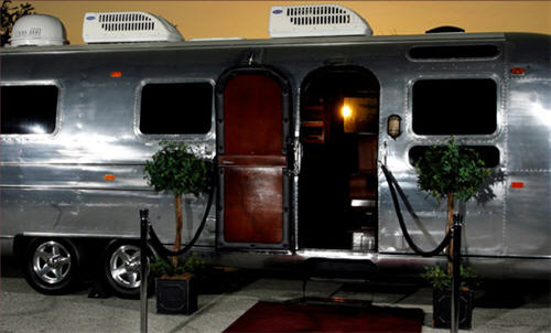 1893 veuve clicquot. The Mobile Cigar Lounge Co. Allows Your Guests To Enjoy Their Cigars In Style. Posted by ExoticExcess in Friday, August 1st 2008