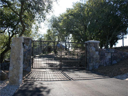 $5.8 Million Château Vallonnée in Sonoma, California