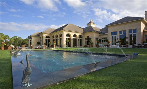 129-million-elegant-mansion-in-jupiter-florida-16