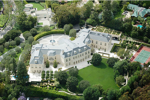 150-million-spelling-manor-officially-listed-for-sale
