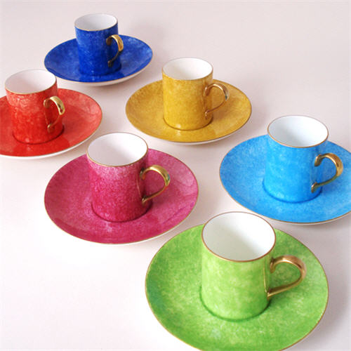 peter-ting-spotted-cups-and-saucers