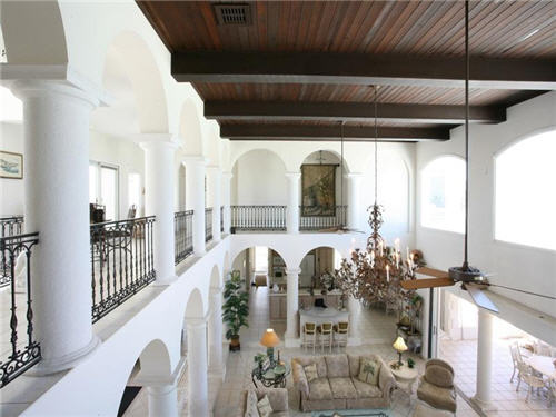 $7.9 Million Villa Del Mare in Cayman Islands 9