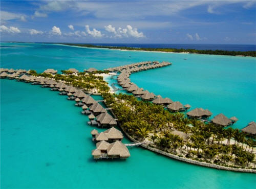St. Regis in Bora Bora offers Couples Retreat Package