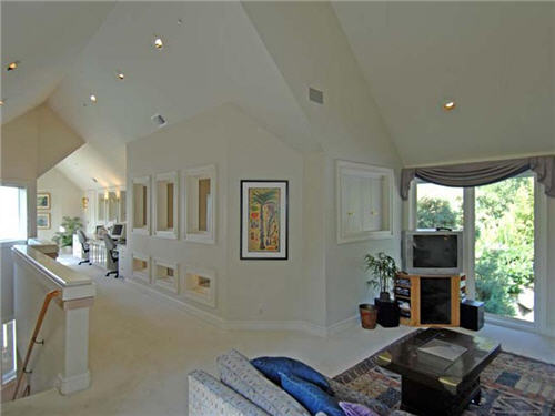 $16.5 Million Luxe Estate in Santa Monica California 9