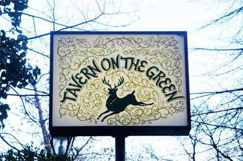 Tavern on the Green sign
