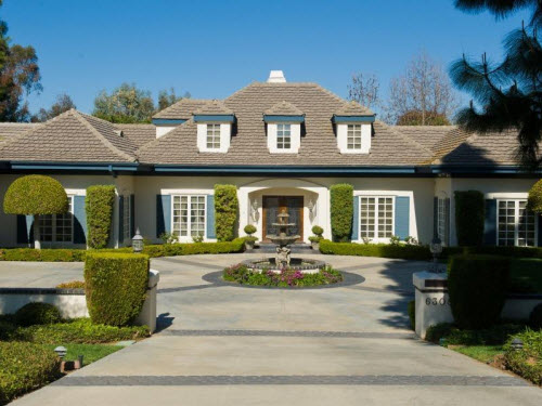 $2.2 Million Traditional Estate in Rancho Santa Fe California