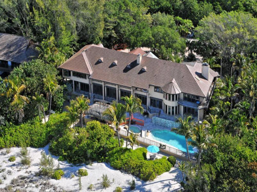 $7.9 Million Beachfront Estate in Sarasota Florida 3