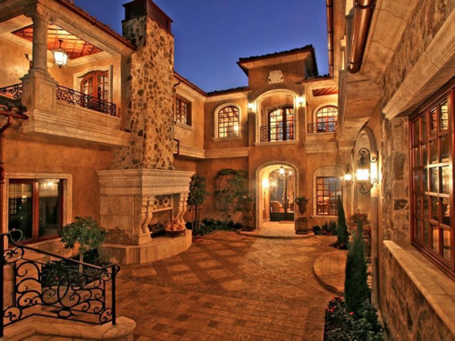 $16.9 Million Italian Oceanfront Mansion in California 13