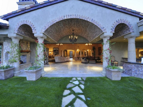 $7.9 Million Elegant Tuscan Estate in California 8
