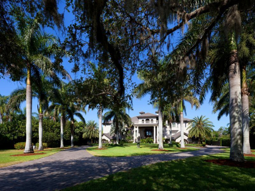 $7.9 Million Gated Waterfront Mansion in Sarasota Florida 18