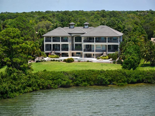 $7.9 Million Gated Waterfront Mansion in Sarasota Florida 3