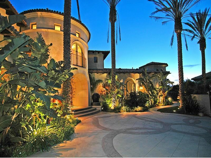 $14.5 Million Luxurious Villa in Pacific Palisades, California - Exterior