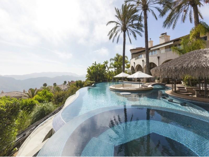 $14.5 Million Luxurious Villa in Pacific Palisades, California - Gorgeous Pool