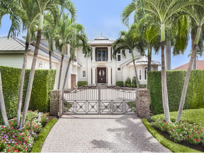 $4.6 Million Custom Waterfront Estate in Naples, Florida