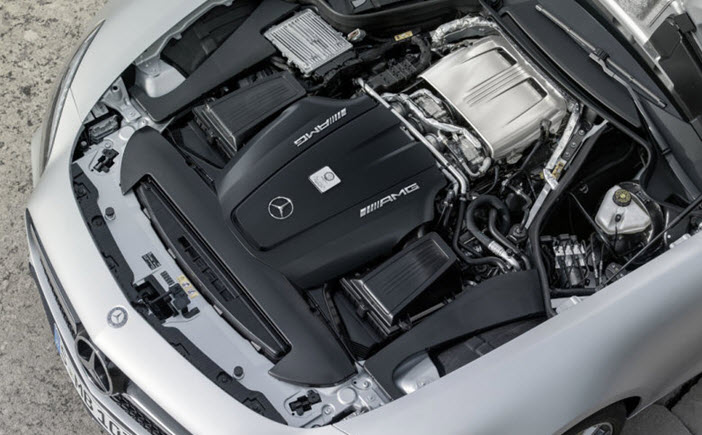 Mercedes-AMG-GT-Engine
