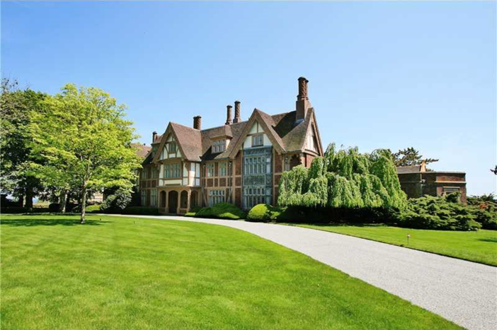 $16.9 Million Historic Oceanfront Estate in Newport Rhode Island 7