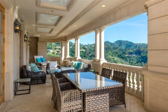 $37.5 Million Timeless French Chateau in Beverly Hills California 15