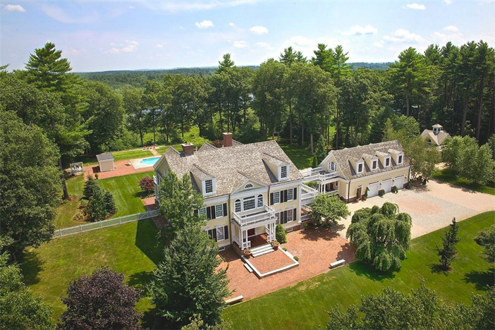 $5.9 Million Country Estate in Carlisle Massachusetts