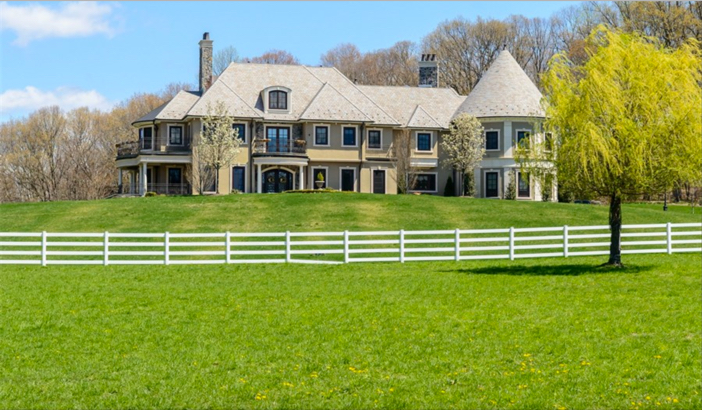 $14.5 Million Hilltop Colonial Mansion in New York 4