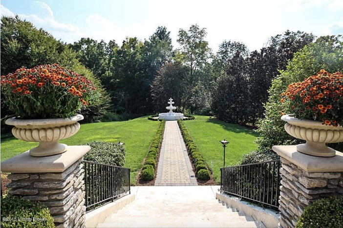 $2.75 Million Traditional Luxurious Mansion in Prospect Kentucky 25
