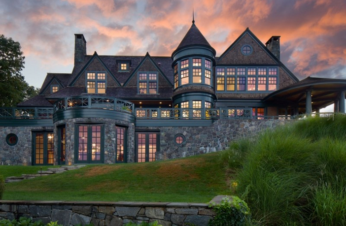 $22 Million Stunning Coastal Mansion in New York 18