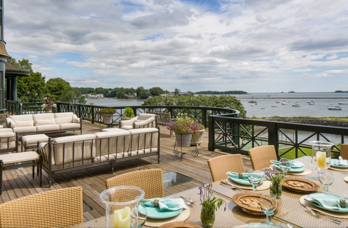$22 Million Stunning Coastal Mansion in New York 7