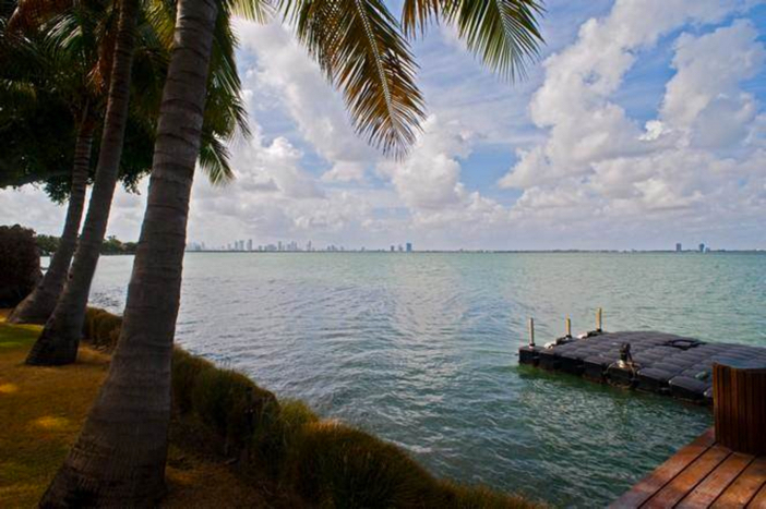 $33 Million Prestigious Waterfront Estate in Miami Florida 3