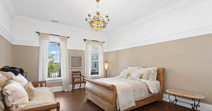 $19.9 Million Oceanfront Mansion in New York 12