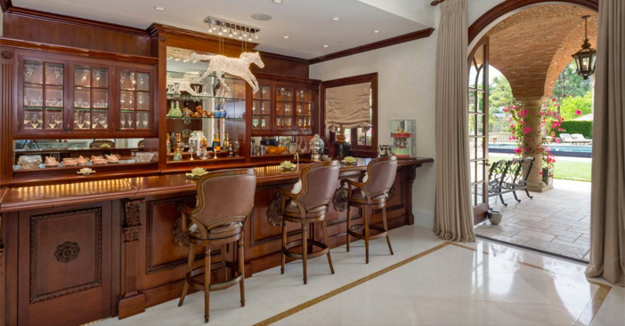 $35 Million Private and Gated Italian Villa in Beverly Hills California 17