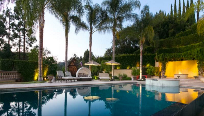$35 Million Private and Gated Italian Villa in Beverly Hills California 2