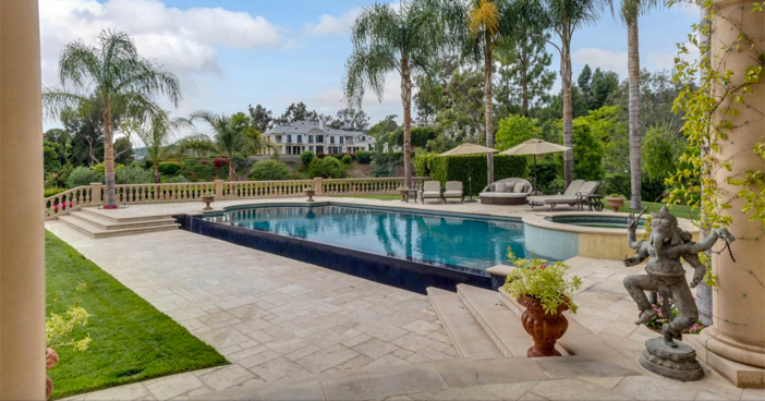 $35 Million Private and Gated Italian Villa in Beverly Hills California 25