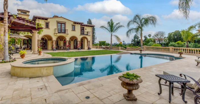 $35 Million Private and Gated Italian Villa in Beverly Hills California 26