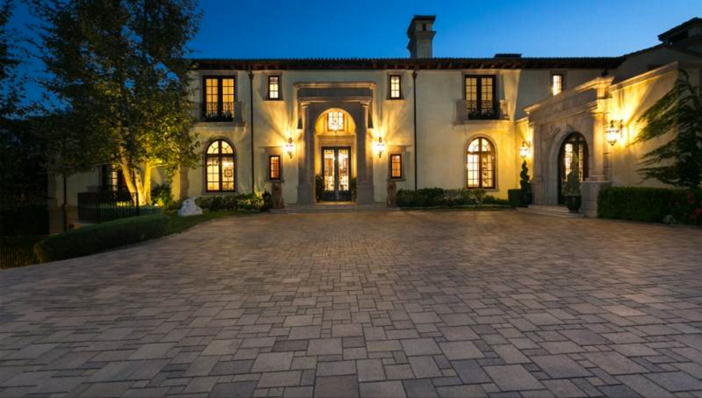 $35 Million Private and Gated Italian Villa in Beverly Hills California 3