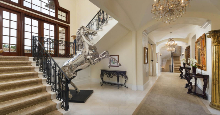 $35 Million Private and Gated Italian Villa in Beverly Hills California 7