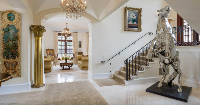 $35 Million Private and Gated Italian Villa in Beverly Hills California 8