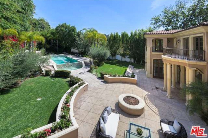 $12.9 Million Tuscan Mediterranean Villa in Beverly Hills 18