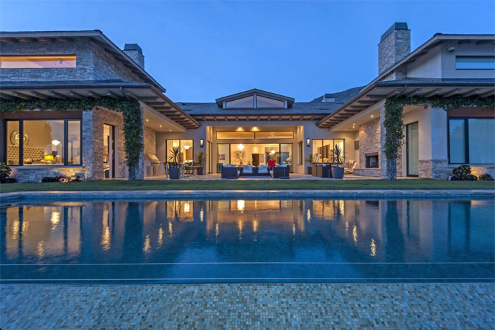 $24.9 Million Splendid Marisol Estate in Malibu California