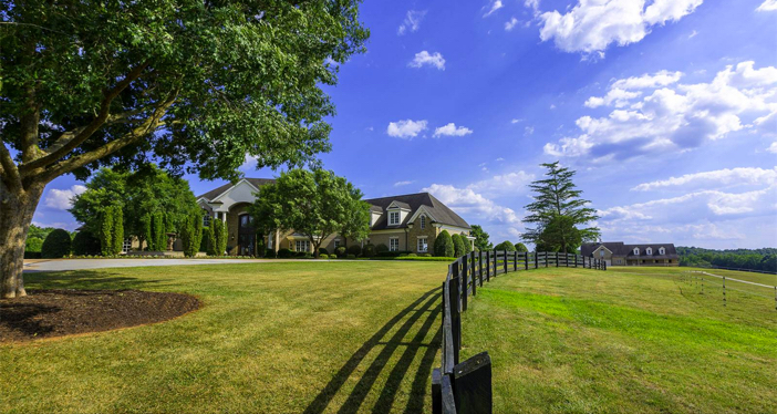 $8 Million Grand Equestrian Estate in Westminster South Carolina 18