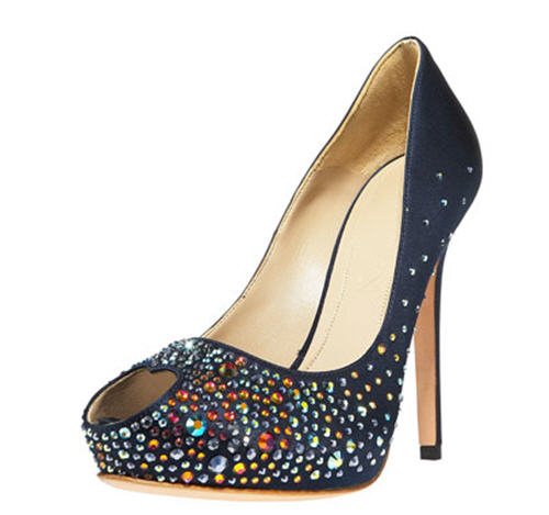 Shoe of the Day: Alexander McQueen Crystal-Studded Pump - Exotic Excess
